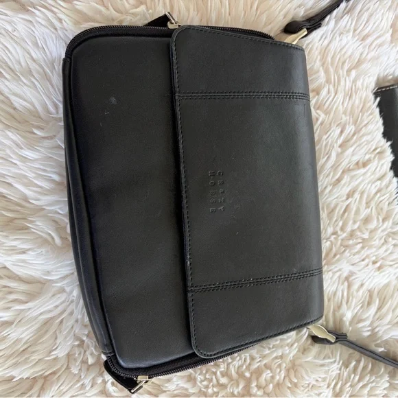 Black Leather Crossbody Bag with Matching Wallet Set - Picture 2 of 8